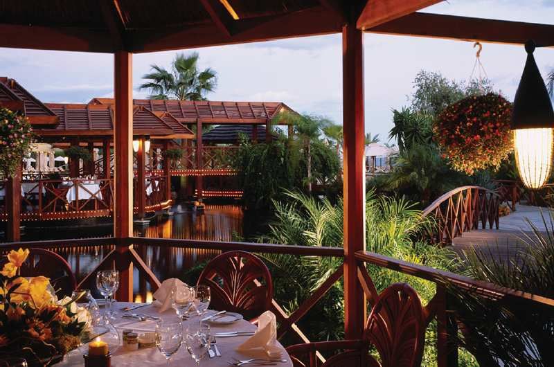 Four Seasons Hotel Agios Tychonas Restaurant foto